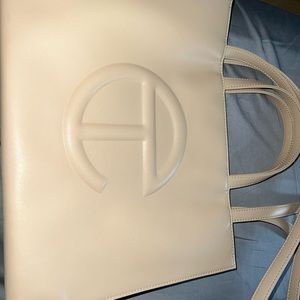 TELFAR MEDIUM CREAM SHOPPING BAG!